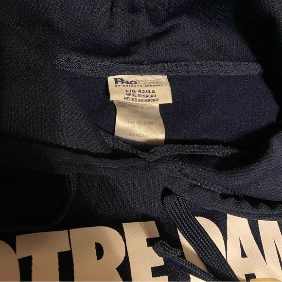 University Notre Dame Fighting Irish Hoodie Sweatshirt - Picture 5 of 5